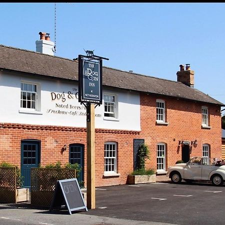 The Dog & Gun Inn Netheravon Екстер'єр фото