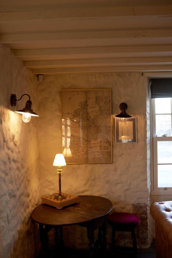 The Dog & Gun Inn Netheravon Екстер'єр фото